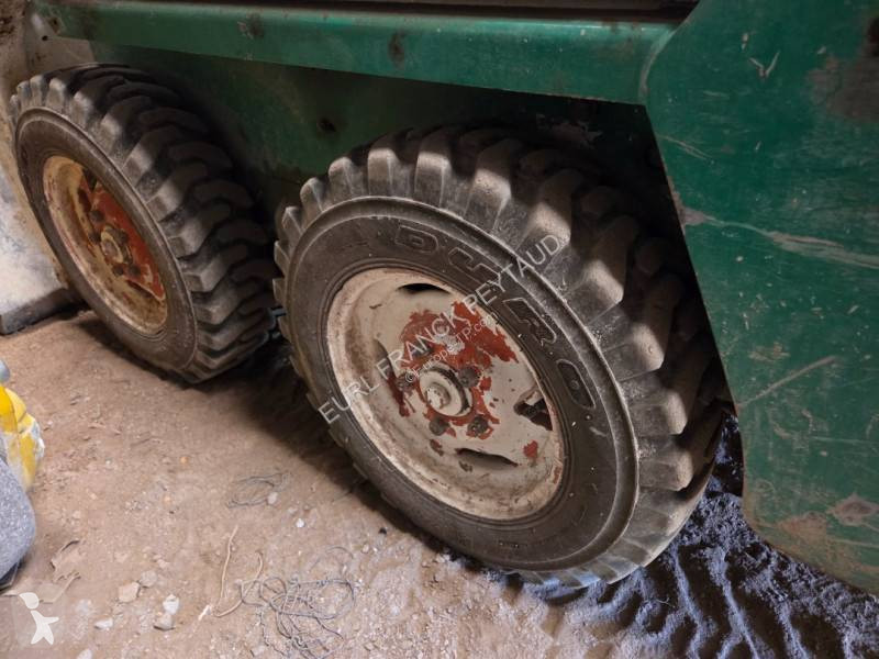 Pá carregadora Bobcat 2000