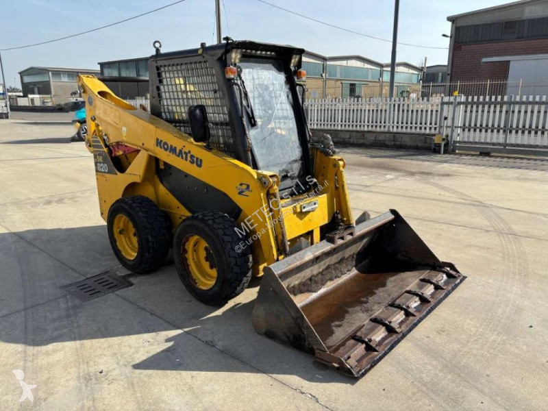Chargeuse Komatsu SK 820-5E