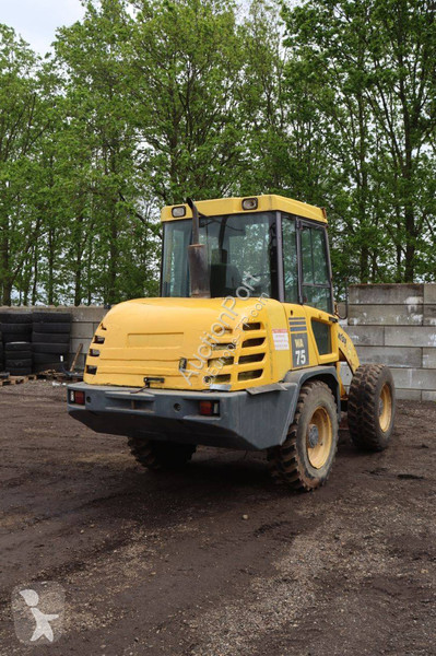 Chargeuse Komatsu 753