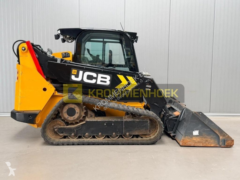 Chargeuse JCB 3TS-8T Teleskid