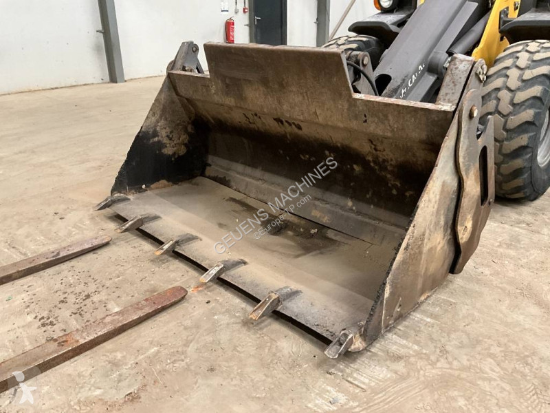 Chargeuse Mecalac AX 850
