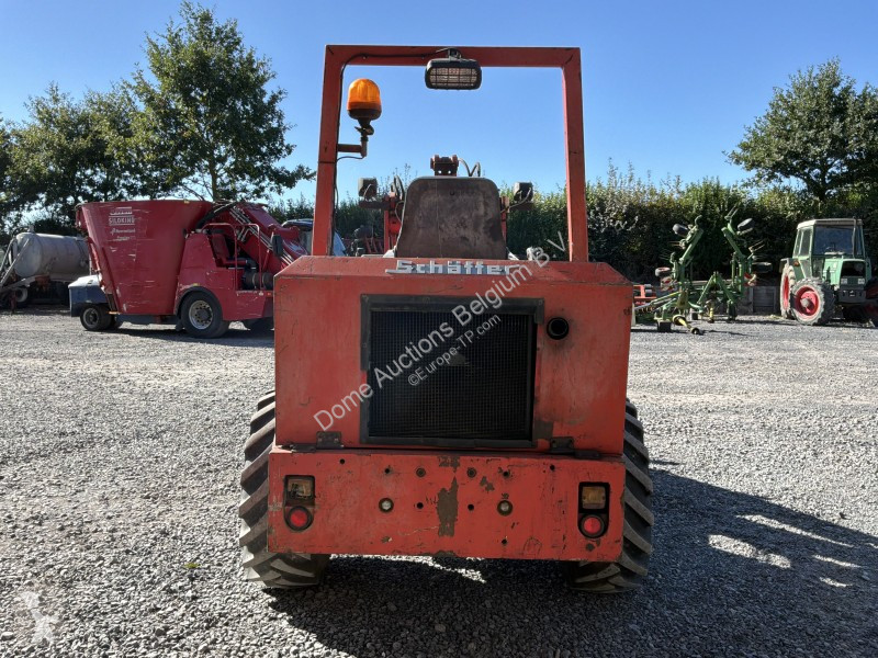 Chargeuse Schäffer 548