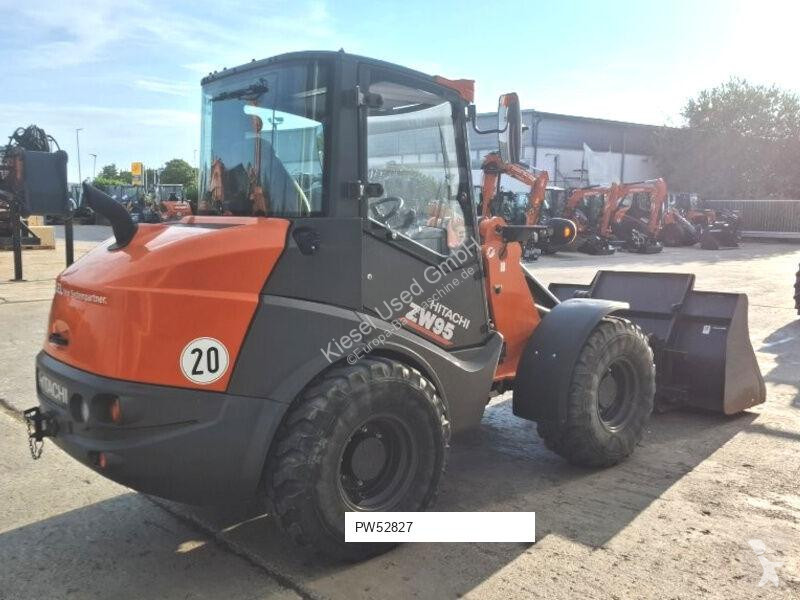 Товарач Hitachi 6