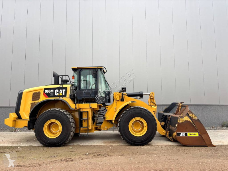 Товарач Caterpillar XE