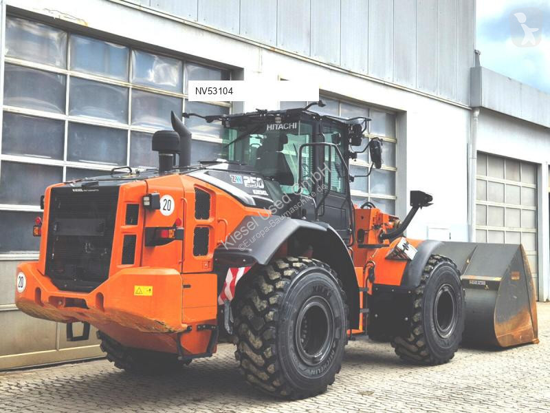 Товарач Hitachi 7