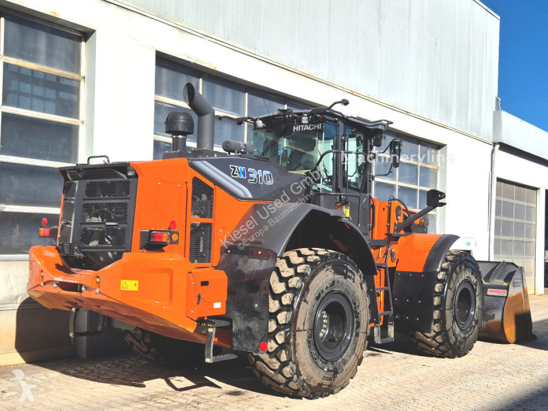 Товарач Hitachi 7