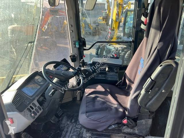 مُحمّلة Komatsu WA380-8