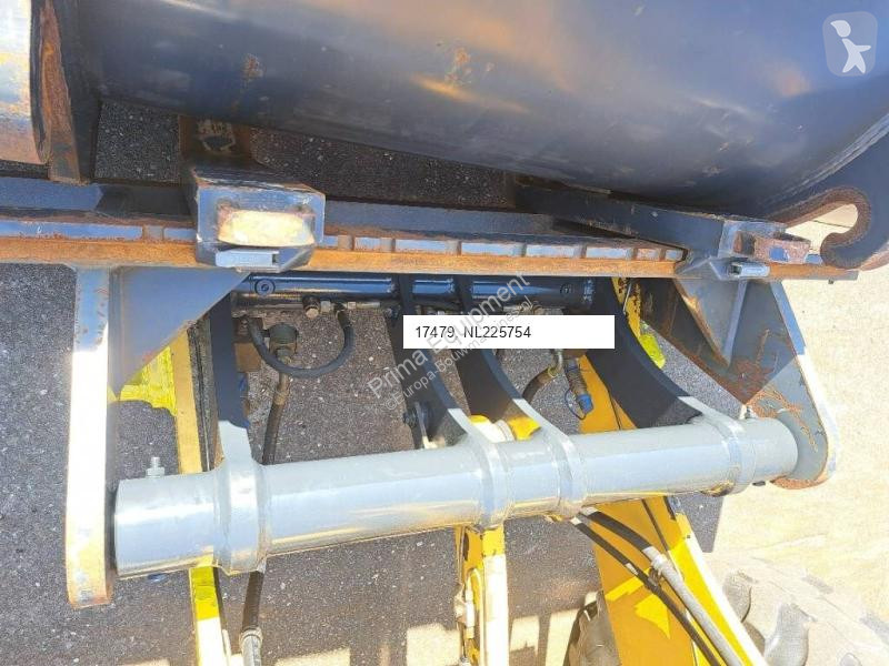 Shovel Komatsu WA100-8E0
