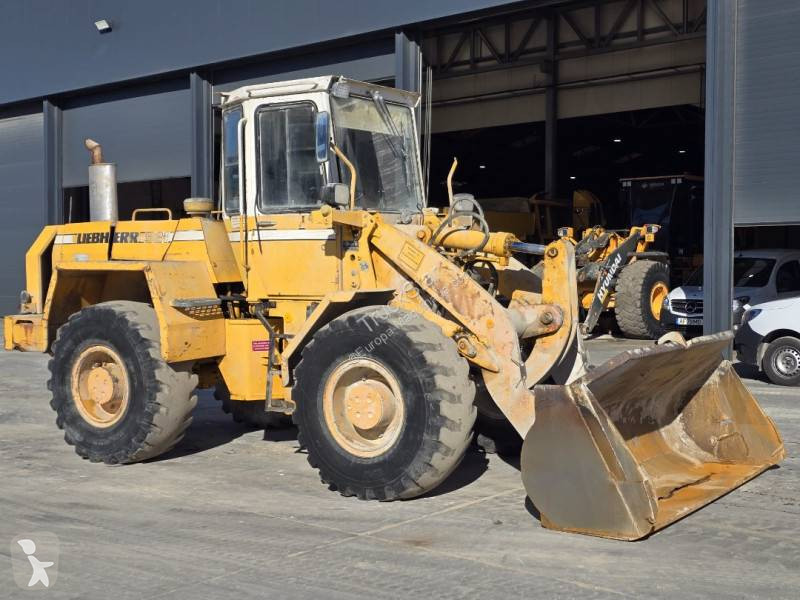 Pá carregadora Liebherr L521