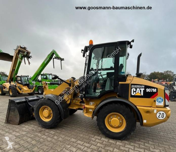 Shovel Caterpillar 907 M