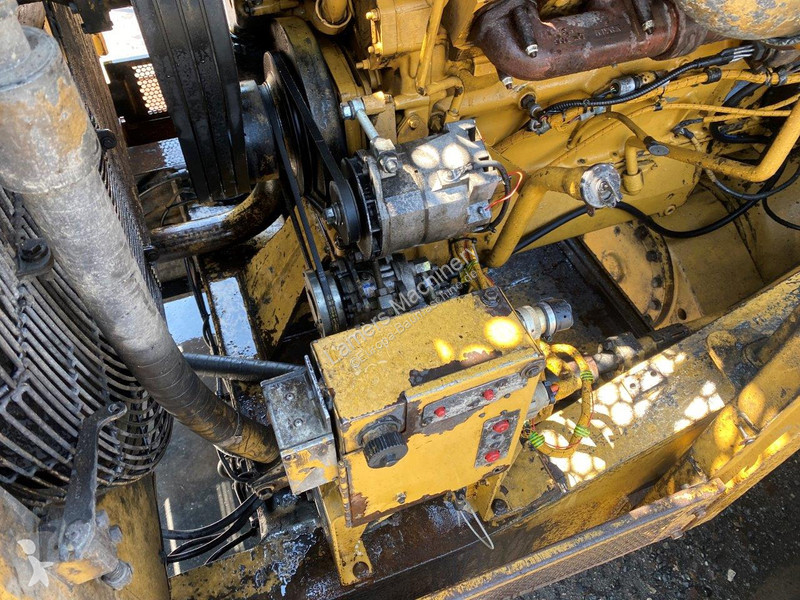 Shovel Caterpillar NVT