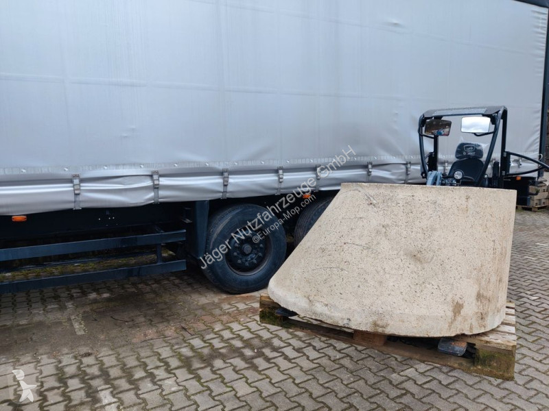 Pala cargadora  Giant 1100Y- Netto 24000.-€...