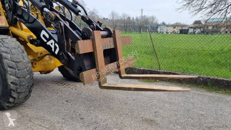 Shovel Caterpillar IT 28 B