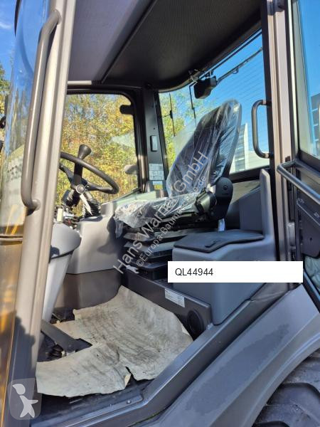 Incarcator Mecalac AX 850