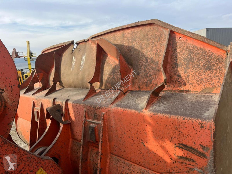 Shovel Hitachi Chargeuse 23T