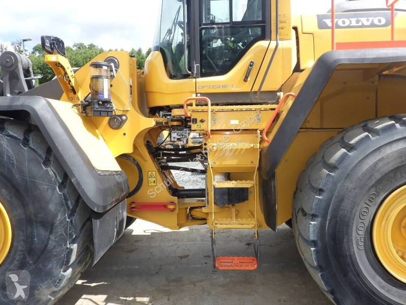 مُحمّلة Volvo L 220 H