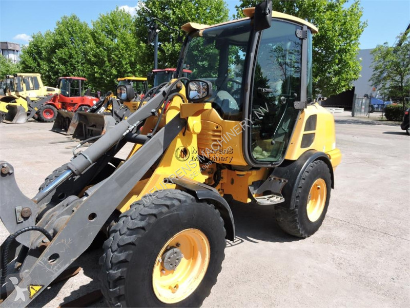 مُحمّلة Volvo L25F + FORK