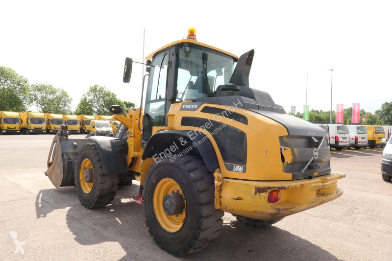 Shovel Volvo L45H