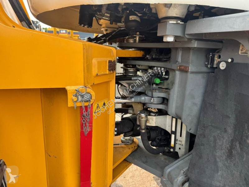Shovel Liebherr Xpower