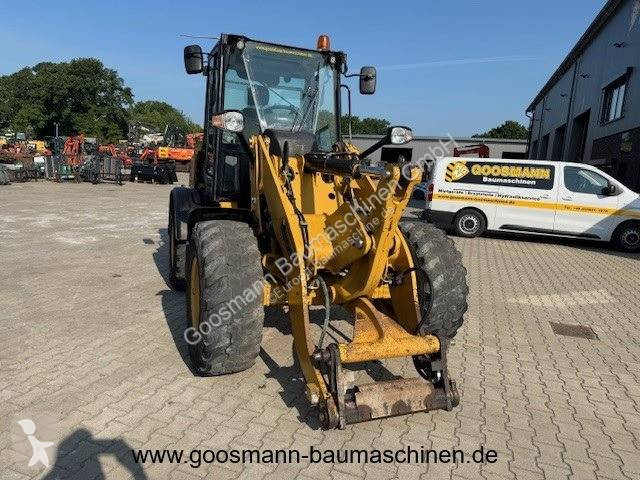 Shovel Caterpillar CAT 908 M