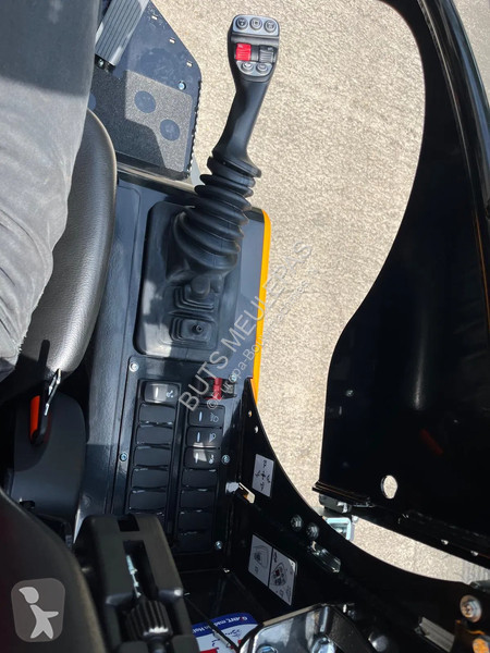 Shovel Giant G2700 X-TRA HD+