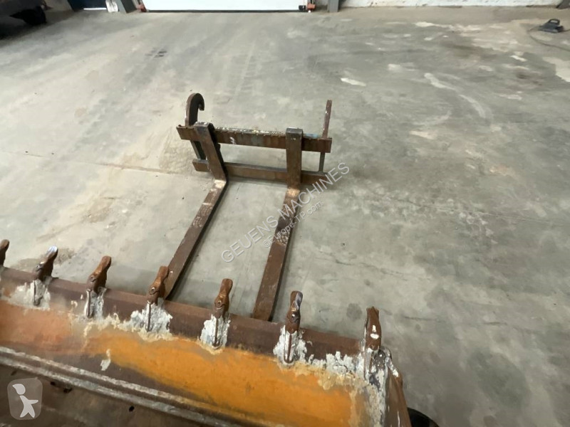 Shovel Atlas 65