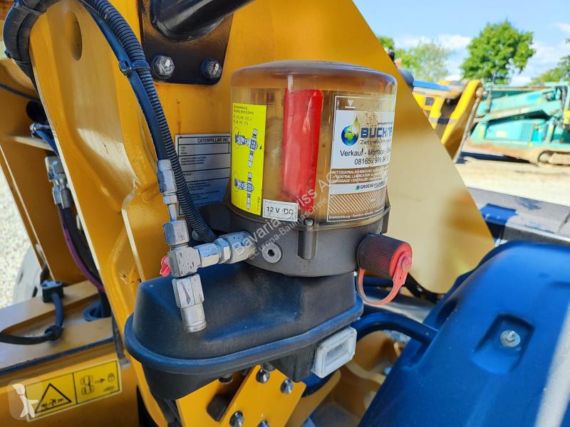 Shovel Caterpillar M