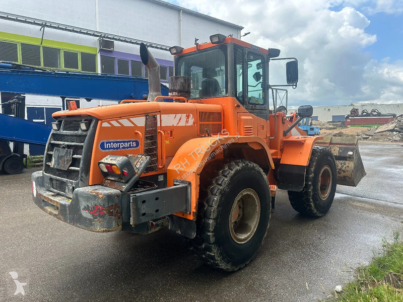 Pá carregadora Doosan 4X4, CE, 6117 HOURS