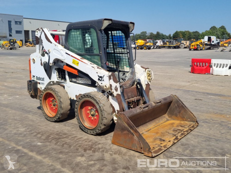 Shovel Bobcat S530