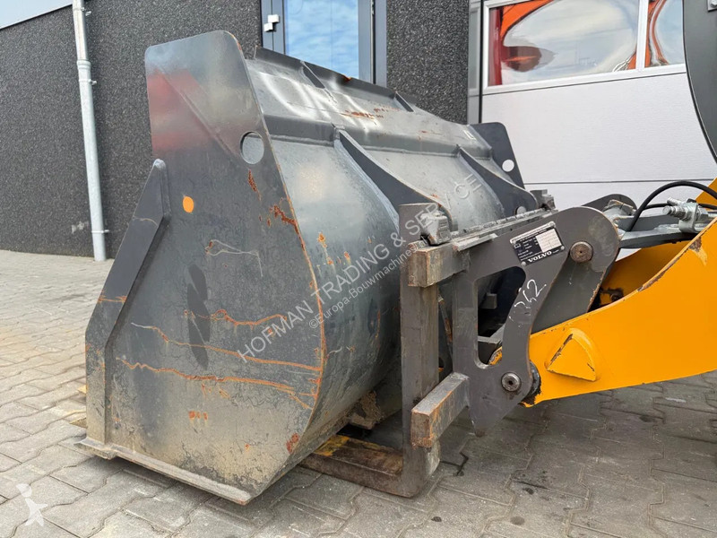 Incarcator Liebherr L508