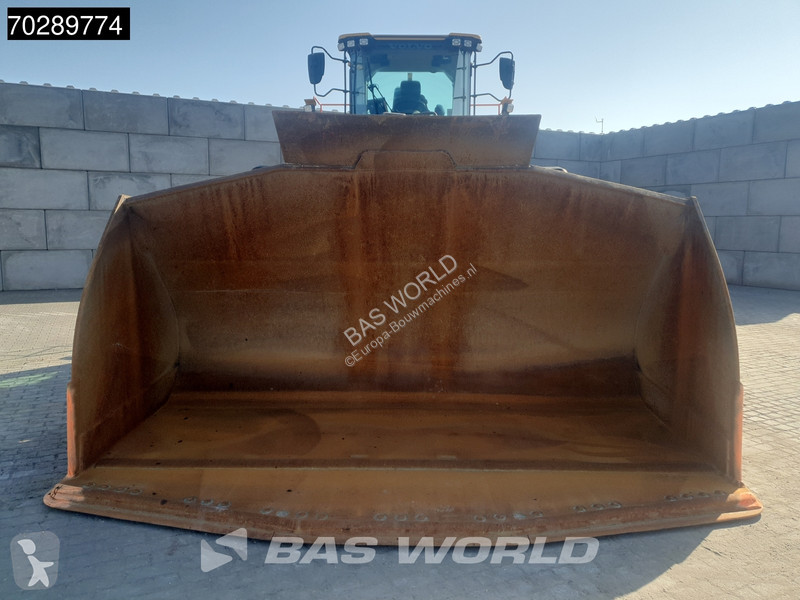 Nakladač Volvo L260 H CDC