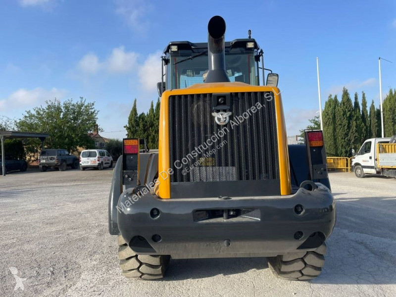 Nakladač Case 721G-XT