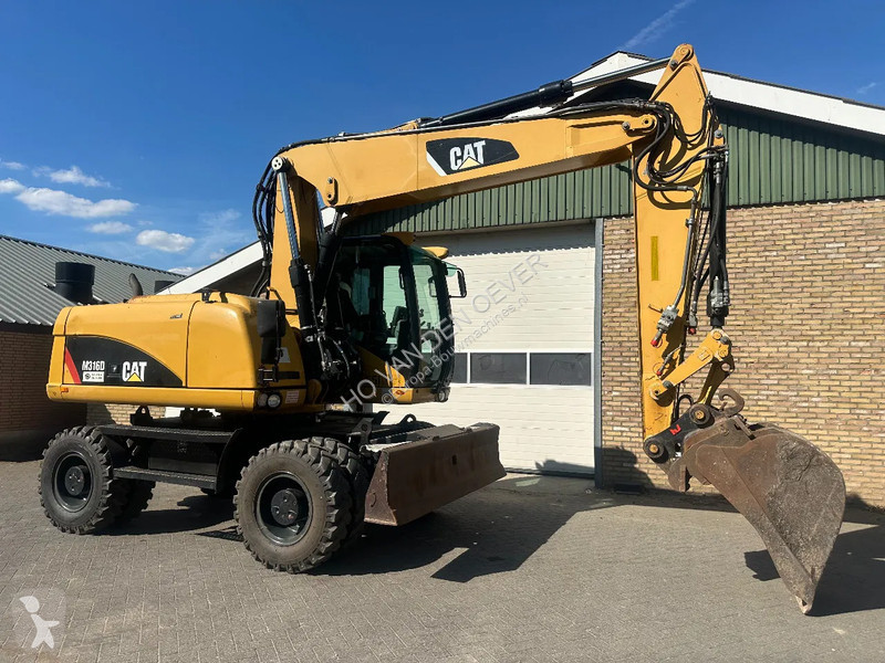 Excavator Caterpillar D