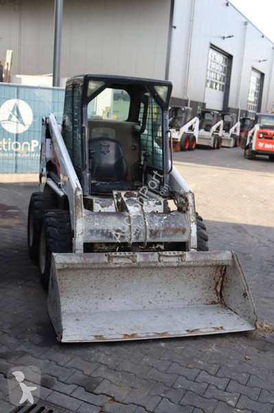 Shovel Bobcat