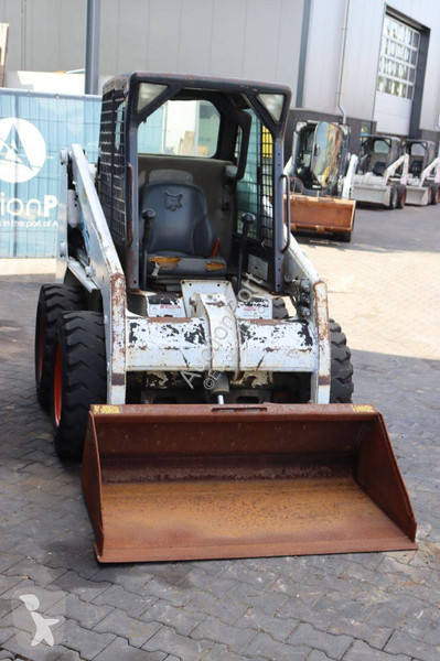 Shovel Bobcat
