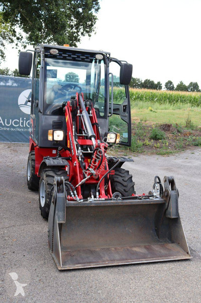 Pá carregadora  Farmer 906PRO