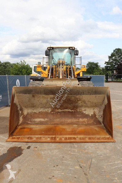 Shovel Volvo
