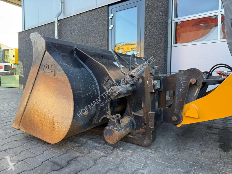 Shovel Liebherr L506C