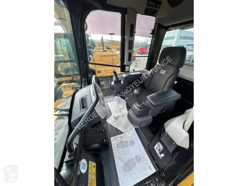 مُحمّلة Caterpillar 963K