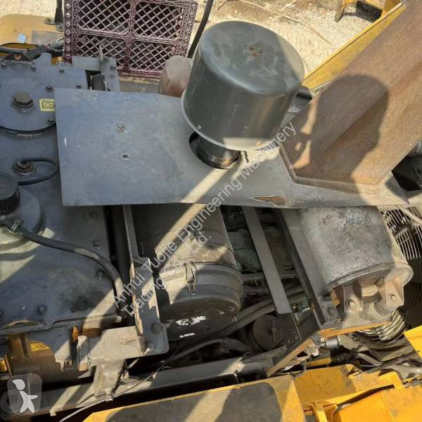 Nakladač Volvo L105