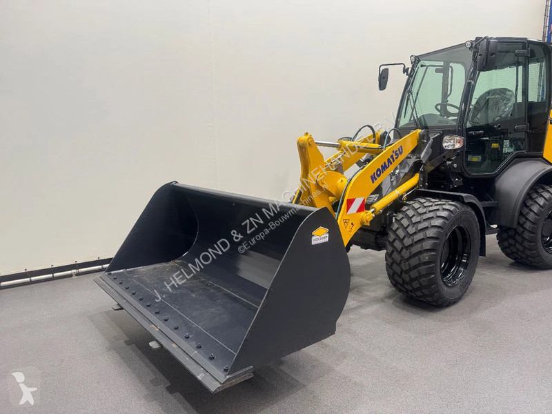 Chargeuse Komatsu WA80M-8E0 NIEUW