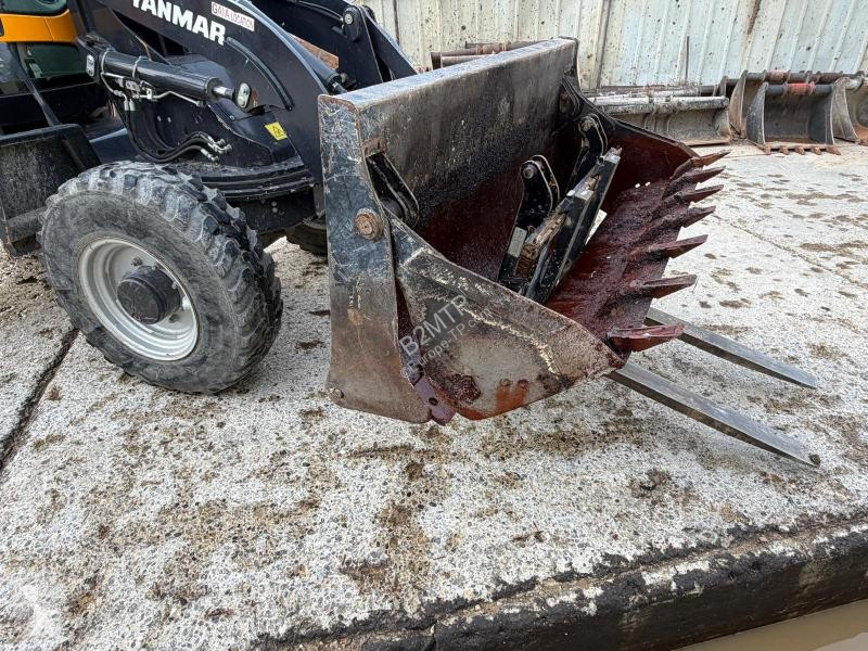 مُحمّلة Yanmar  V70S