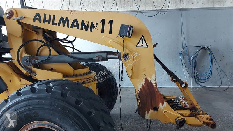 Nakladač Ahlmann AZ210E - (For parts)