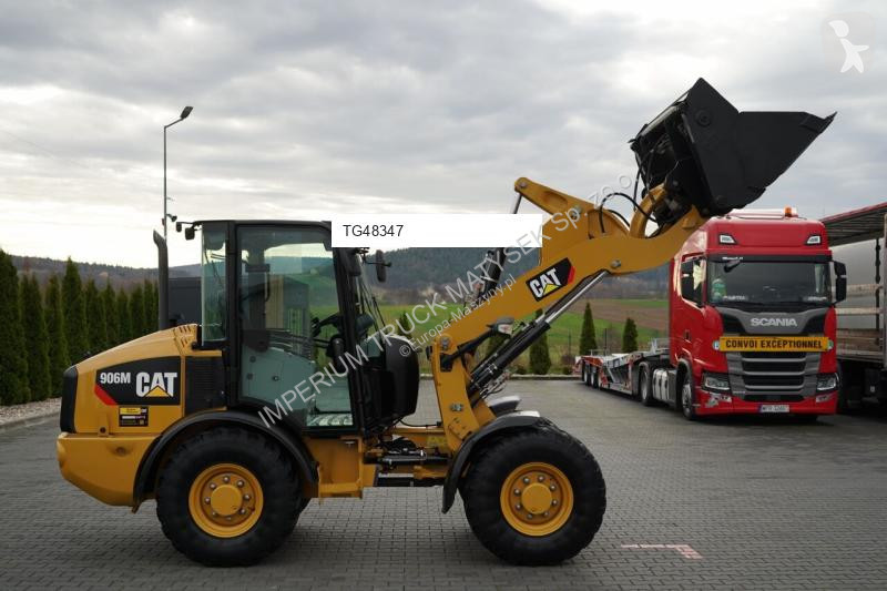 Nakladač Caterpillar 906M