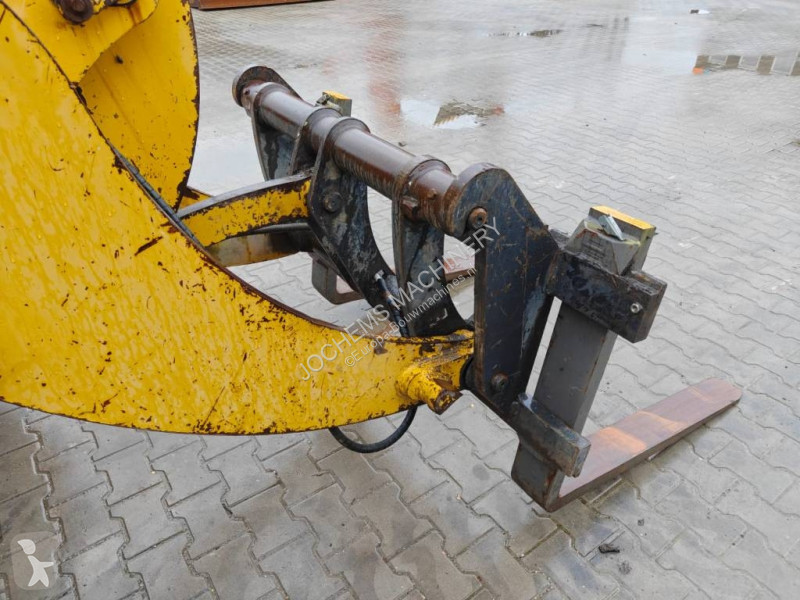 Nakladač Komatsu M6