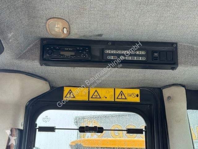 مُحمّلة Komatsu 4705