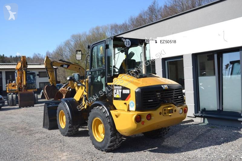 Nakladač Caterpillar 908 M