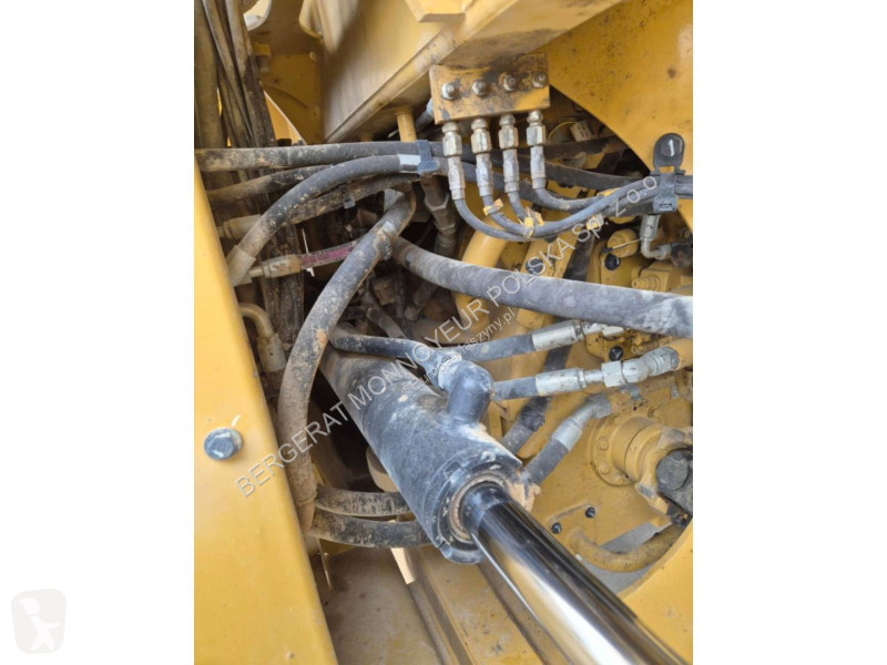 Nakladač Caterpillar 966-14