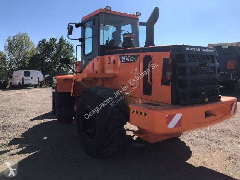 Фронтальный погрузчик Doosan M250V