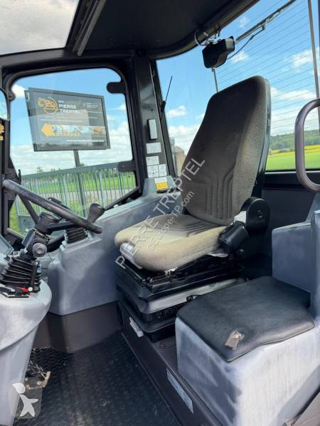 Nakladač Mecalac Ax1000
